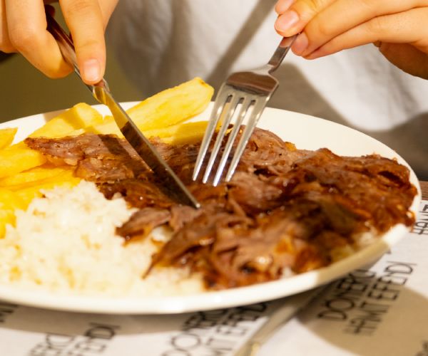 Pilav üstü et döner